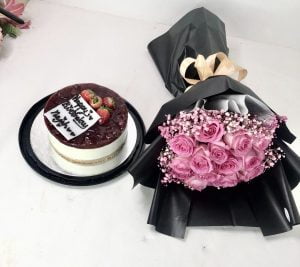 Bouquet of Roses with Cheesecake