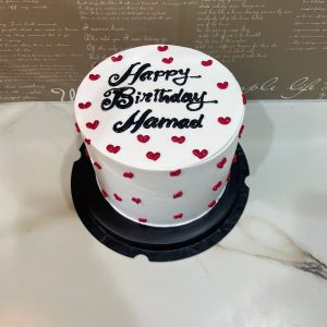 Cake with bouquet of flowers